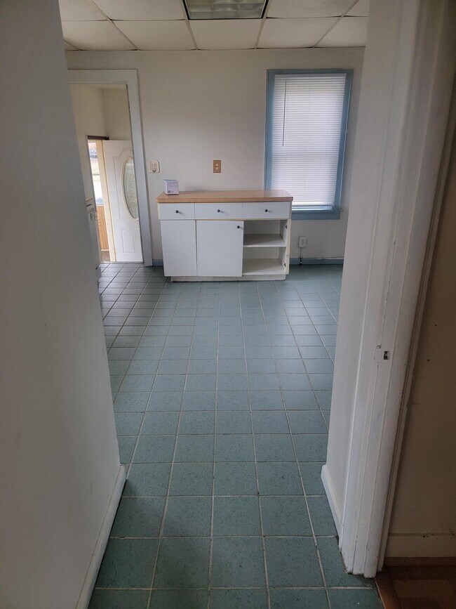 Building Photo - 8323 US-41