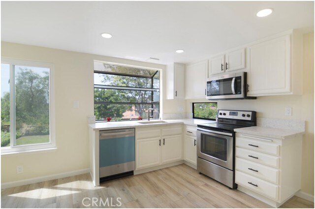 Building Photo - 27571 Chantada