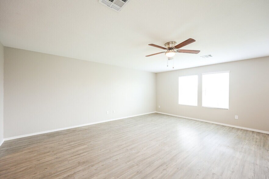 Building Photo - 14612 Greenfield Ml
