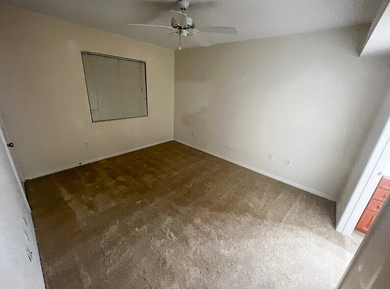 Building Photo - 6556 Emerald Dunes Dr