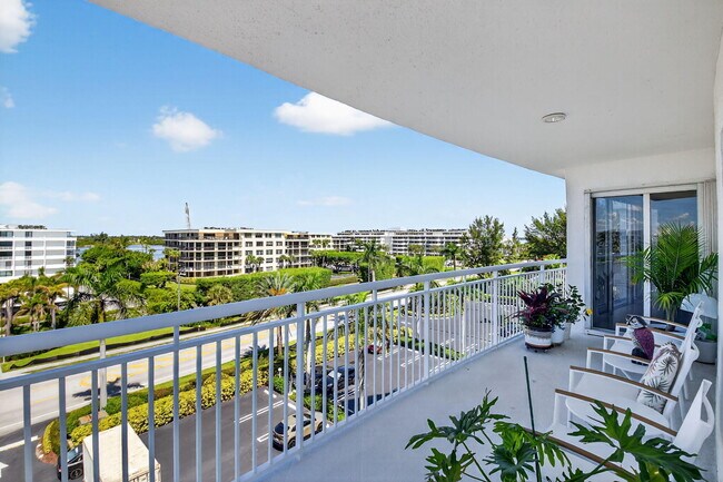 Building Photo - 2780 S Ocean Blvd