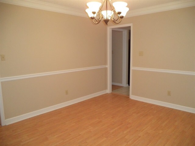 Building Photo - 1517 Autumn Ridge Dr