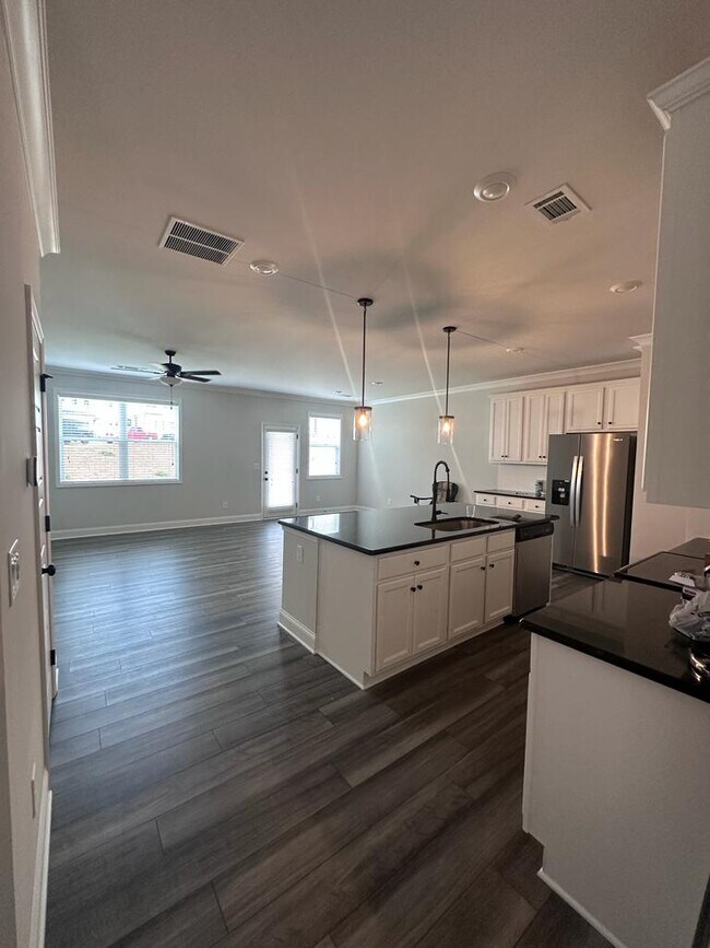 Building Photo - 4611 Cypress Landing Way