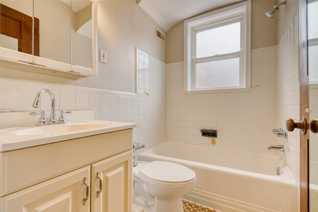 Building Photo - 7752 Wise Ave