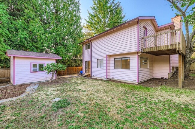 Building Photo - Fully-Remodeled 3 Bed 2.5 Bath Kirkland Home!