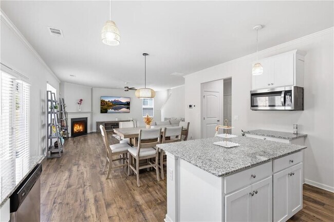 Building Photo - 4910 Bramblett Grove Pl