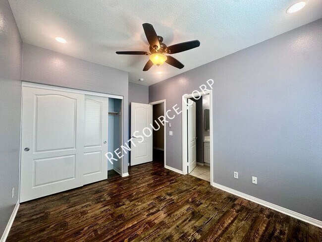 Building Photo - 16339 Mountain Ln