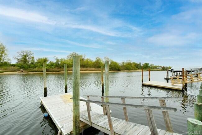 Building Photo - 3544 Woodward St