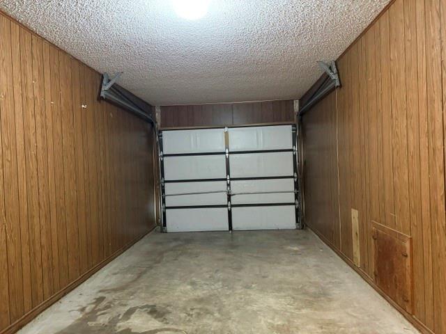 Building Photo - 6497 Hart Ln