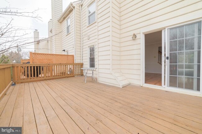 Building Photo - 8016 Merry Oaks Ln