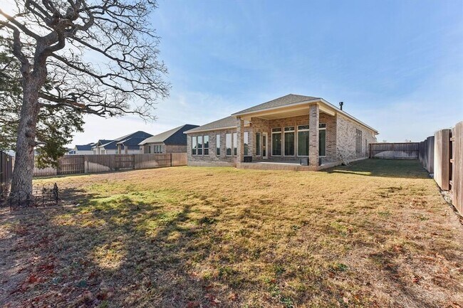 Building Photo - 163 Kellogg Ln