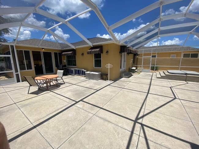 Building Photo - Beautiful Over Sized TURNKEY SEASONAL 2 bed 2 bath Rental on Golf Course in Polo Ridge