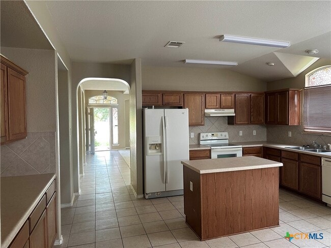 Building Photo - 226 Lottie Ln