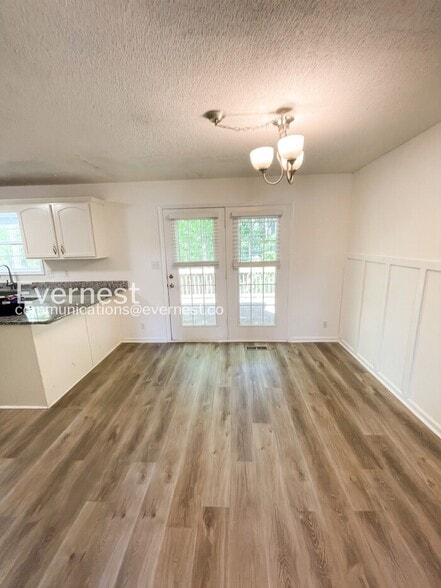 Building Photo - 2503 Elkmont Dr