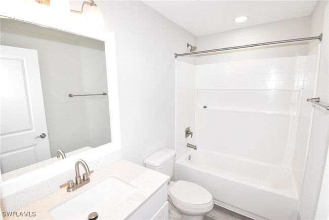 Building Photo - 4970 Ageman Ave