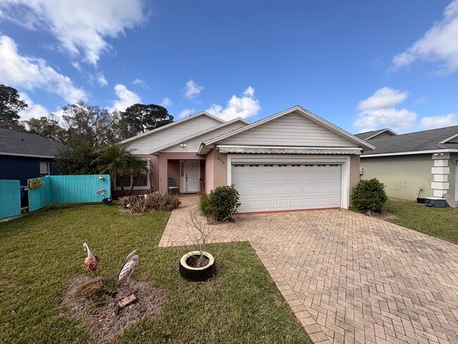 Building Photo - 215 West Blvd