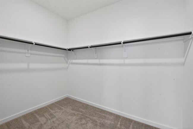 Building Photo - 8458 Berry Green Ln