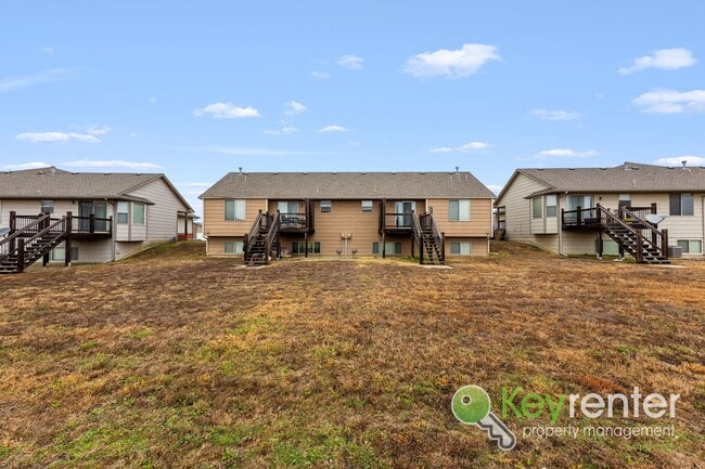 Building Photo - 2311-2313 E Coolwater St Duplex