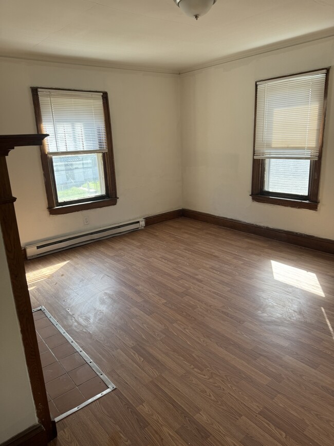 BEDROOM 1 - 1821 Pennsylvania Ave
