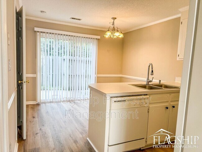 Building Photo - 1035 Spring Forest Rd