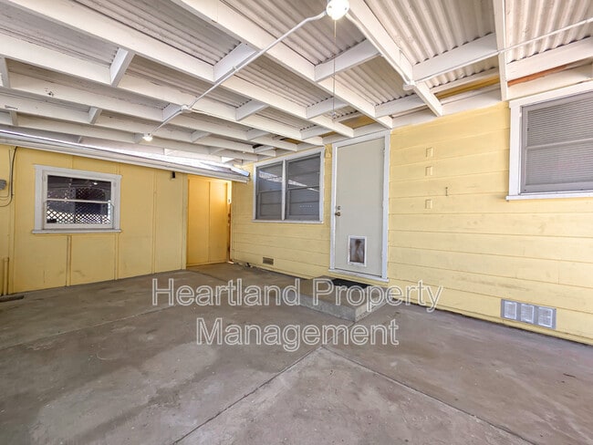 Building Photo - 2656 Grange St