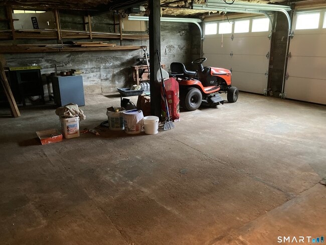 Building Photo - 282 Norwich-Westerly Rd