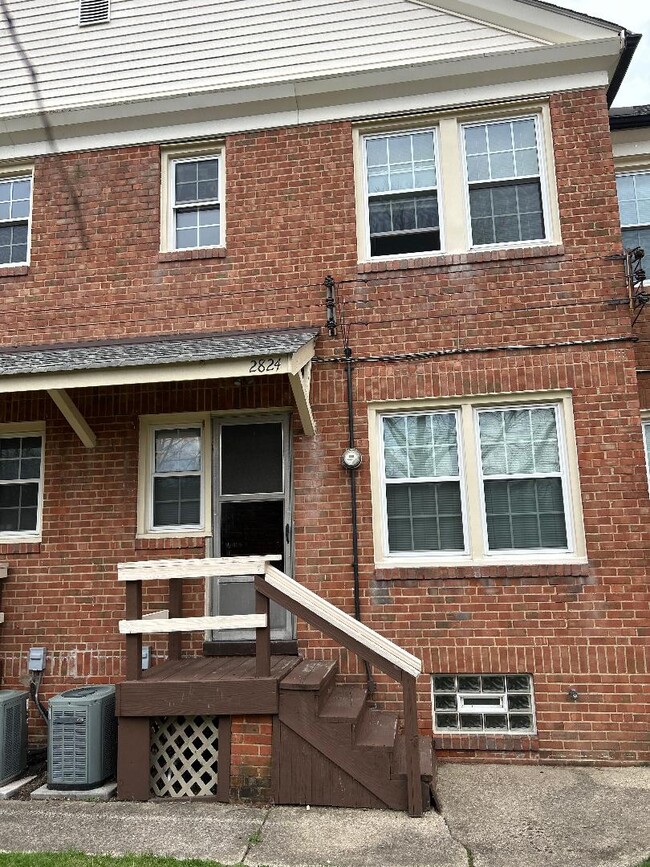 Building Photo - 2824 Wooster Rd