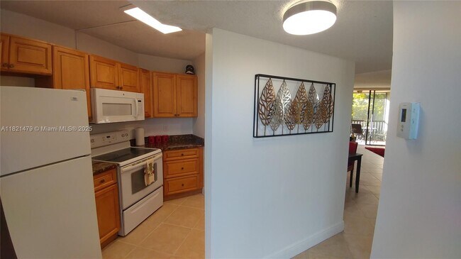 Building Photo - 10451 W Broward Blvd