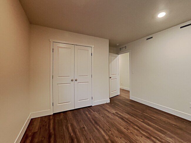 Building Photo - 17612 42nd Avenue Court E