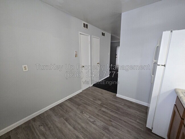 Building Photo - 3233 Ashby Rd