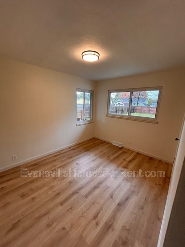 Building Photo - 2416 Margybeth Ave