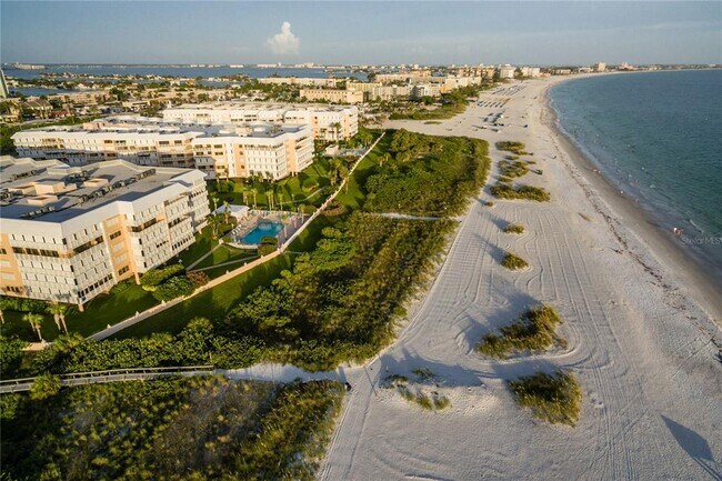 Building Photo - 6600 Sunset Way