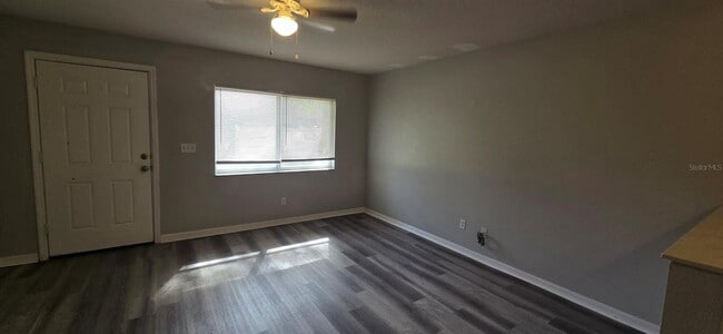 Building Photo - 2911 SE 52nd Ave