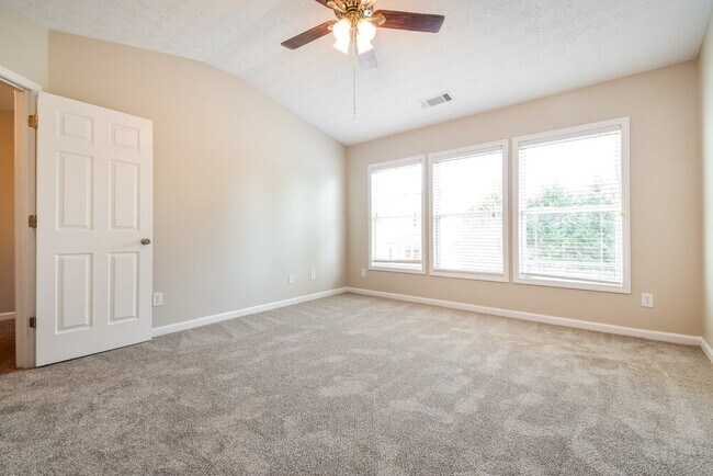 Building Photo - 237 Winterbury Dr