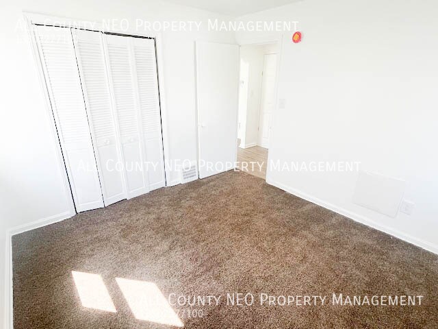 Building Photo - 20921 Westport Ave