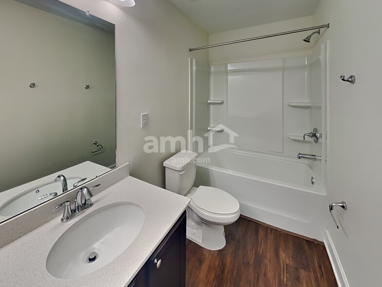 Building Photo - 3204 Artemisia Ln