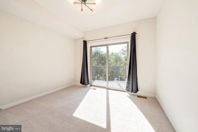 Building Photo - 13504 Innovation Station Lp