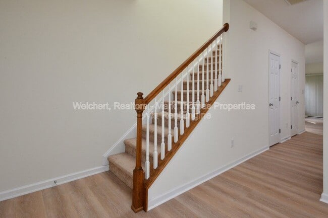 Building Photo - 1326 Holly Grove Way