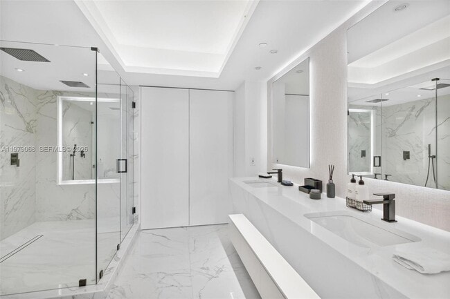 Building Photo - 1830 S Ocean Dr