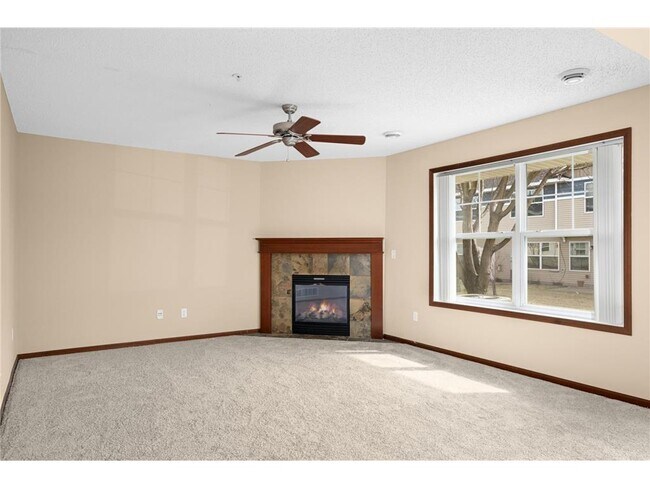 Building Photo - 15650 60th Ave N