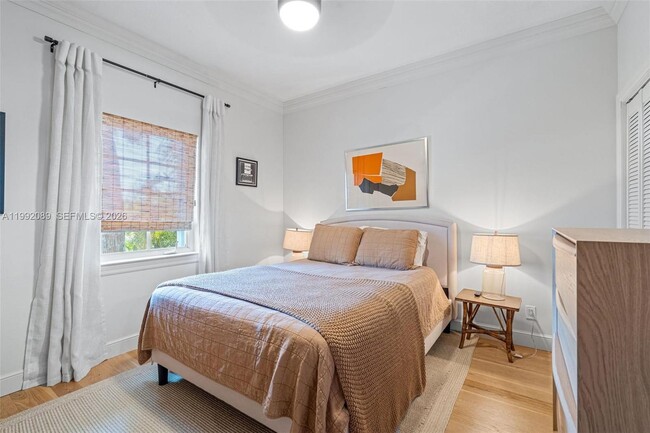 Building Photo - 375 Plymouth Rd