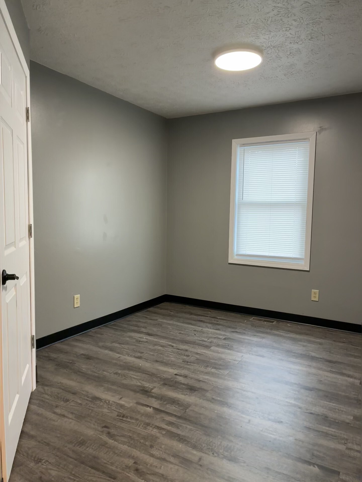 Bed 2 - 2125 Cleveland Ave