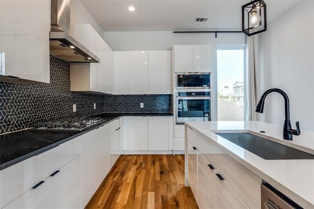 Building Photo - 4117 Munger Ave