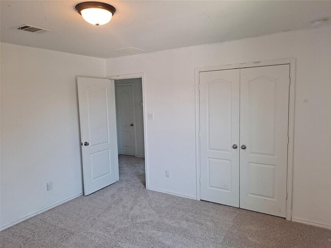 Building Photo - 670 Landon Samuel Lp