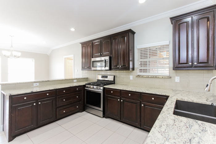 Building Photo - 6618 Coral Ln