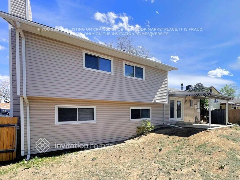 Building Photo - 1821 S Joplin St