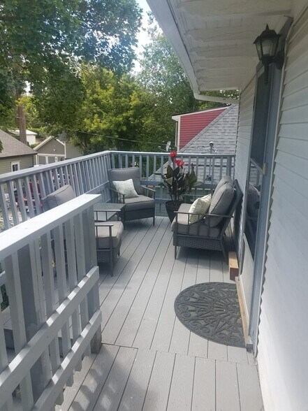 Building Photo - 1503 W 7th Ave