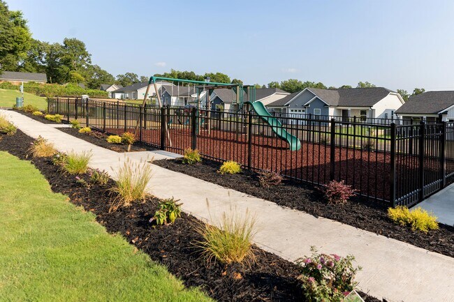 Building Photo - 1003 Magnificent Way