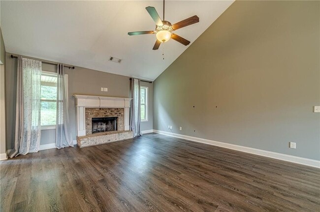 Building Photo - 511 Lena Dr