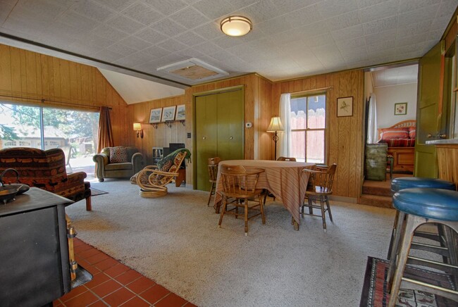 Building Photo - SKI LEASE: Tahoe Vista, Sleep 2-5, Wood Stove